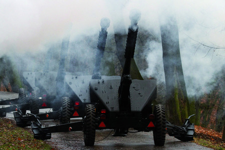 Inauguraci prezidenta doprovodily dělostřelecké salvy Čestné stráže