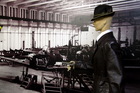 Součástí expozice jsou i figuríny