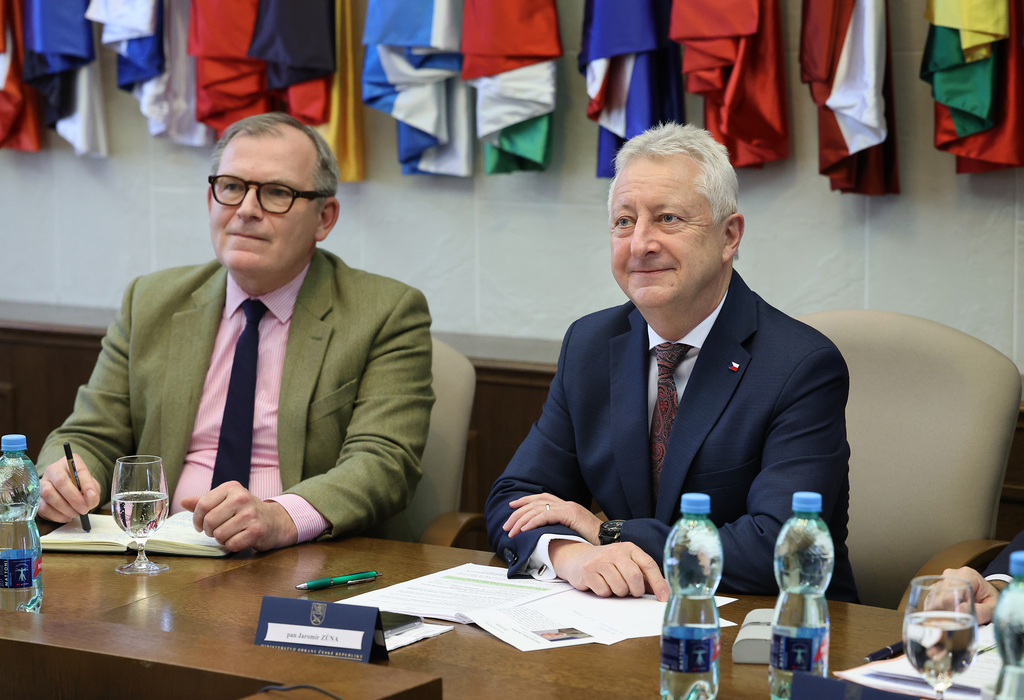 Ministr obrany Jaromír Zůna a vrchní ředitel SOPS Jiří Šedivý