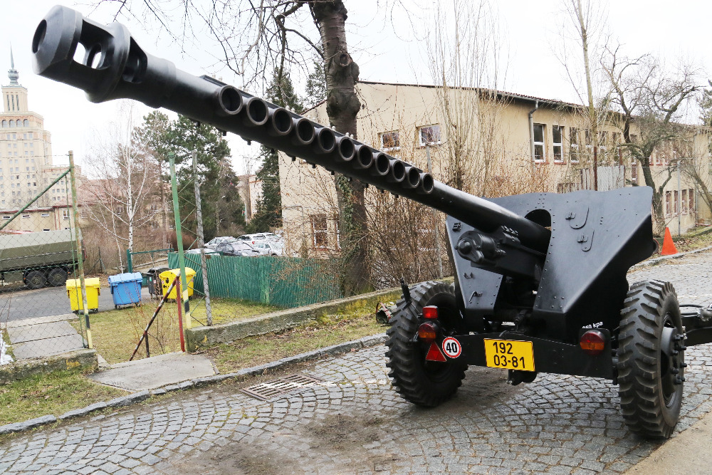  Upravený protitankový kanón vzor 52