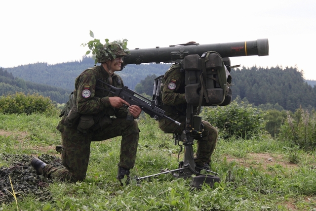 V palebném postavení litevských vojáků. 