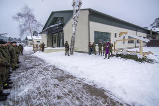 Vojáci na misi v Litvě si vytvořili vánoční trhy