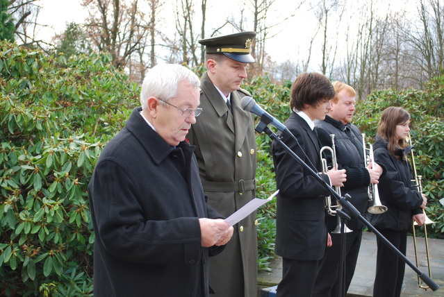 Projev předsedy Československé obce legionářské na vojenském hřbitově