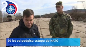 Vojáci cvičí na Doupově