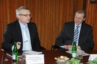 Prezident České pobočky AFCEA Ing. Josef Strelec a viceprezident pro programovou činnost doc. Ladislav Nesrsta