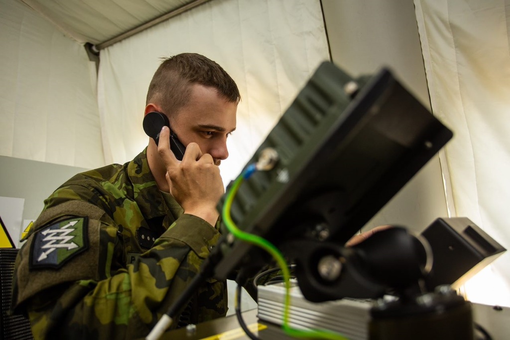 10 důvodů, proč sloužit u spojovacího vojska