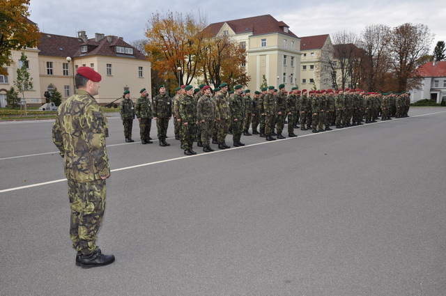 Slavnostní nástup 102. pzpr