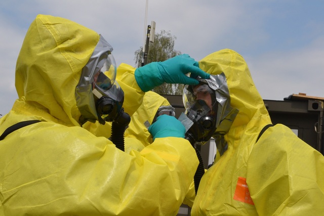 Ochrana před nebezpečnými látkami vyžaduje naprostou souhru všech zúčastněných