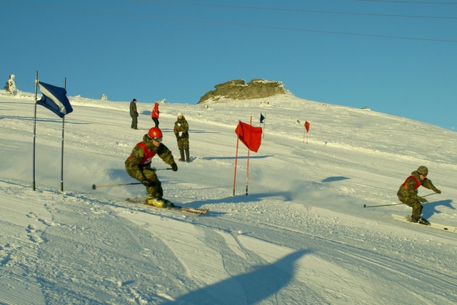 Paralelní slalom na sjezdovce pod Petrovými kameny