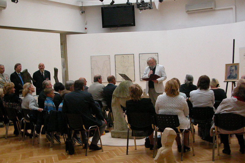 Výstava malíře Karola Molnára v Topičově salónu ukazuje obrazy z Francie a Británie