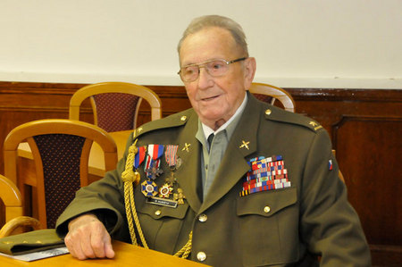 Jeden z účastníků bojů na východní frontě,major v.v. Rostislav Kubišta, který na začátku 2. sv. války odešel do Polska 