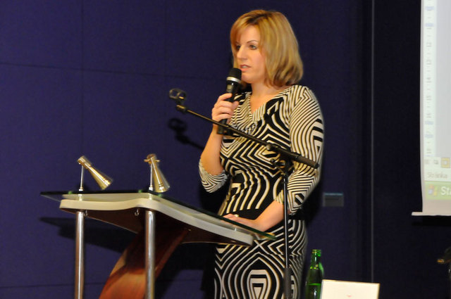 Účastníky semináře přivítala Jitka Jochová z Úřadu státního odborného dozoru MO ČR