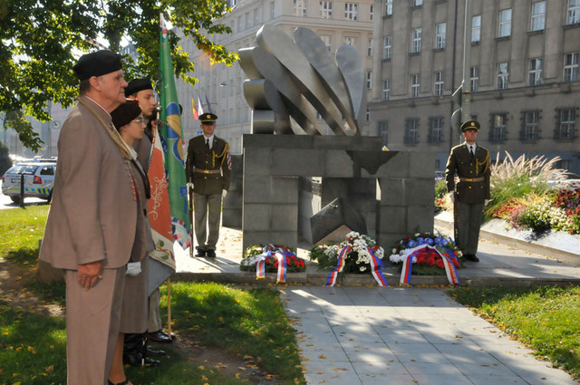 Památník Československých zahraničních letců v pražských Dejvicích