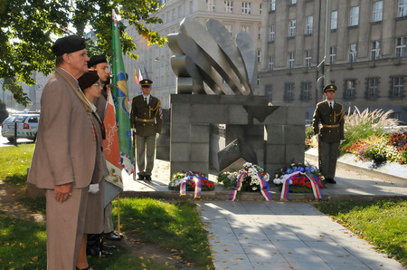Památník Československých zahraničních letců v pražských Dejvicích