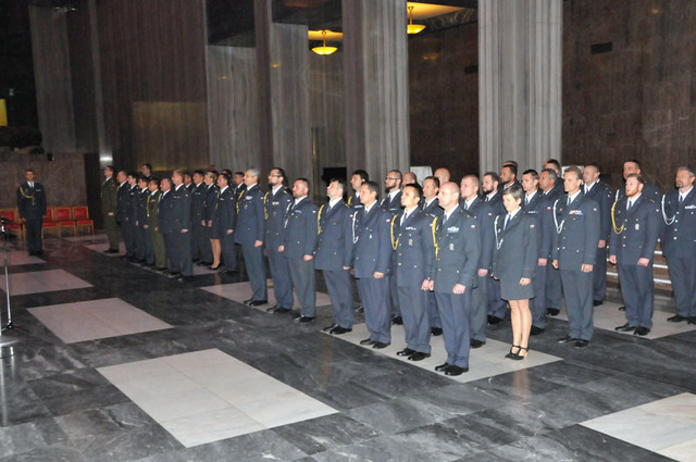 Před zahájením slavnostního nástupu v Národním památníku na pražském Vítkově