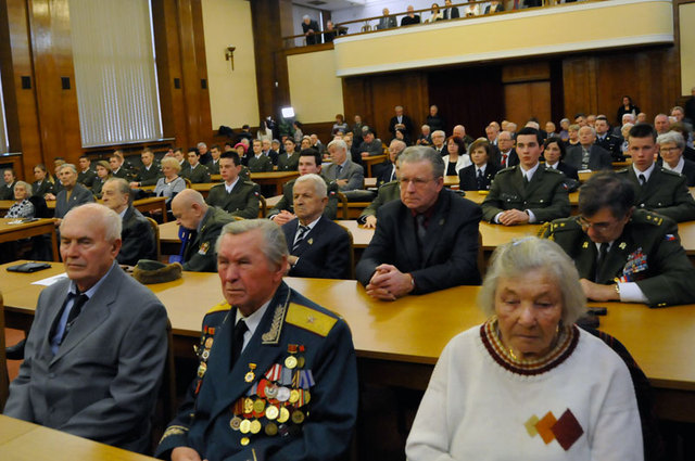 Pohled na účastníky setkání, které se konalo v hlavním sále Ministerstva obrany ČR