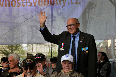 Ani na letošních oslavách nechyběl vnuk generála George S. Pattona, George Patton Waters