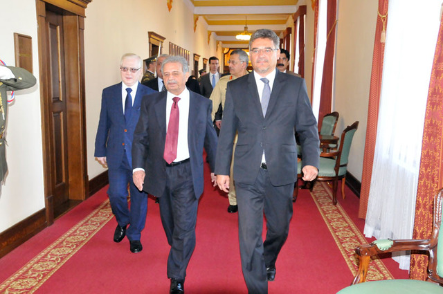 Pákistánská delegace na Ministerstvu obrany