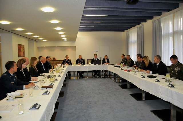 Dialog mezi českou a americkou stranu byl veden na aktuální témata související s bezpečností