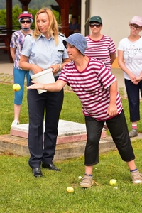 Soutěž v hodu na terč