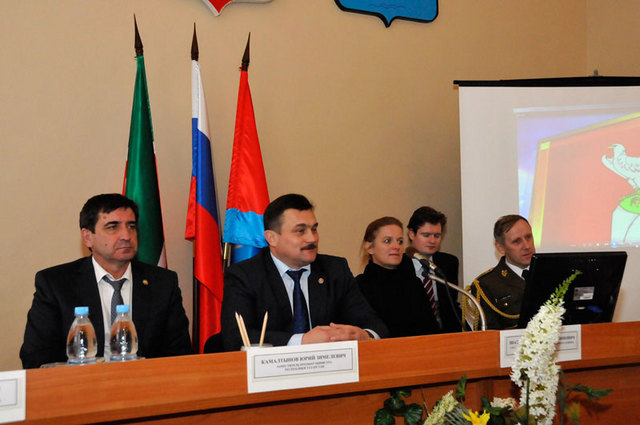 Představitelé okresu Verchnij Uslon, seznámili hosty s bohatou historií kraje