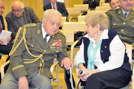 Setkání spolubojovníků v konferenčním sále Domu armády Praha 