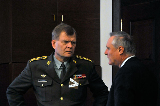Generálmajor Josef Bečvář, kandidát na post náčelníka Generálního štábu AČR v rozhovoru s šéfem poradců ministra obrany Bohuslavem Dvořákem