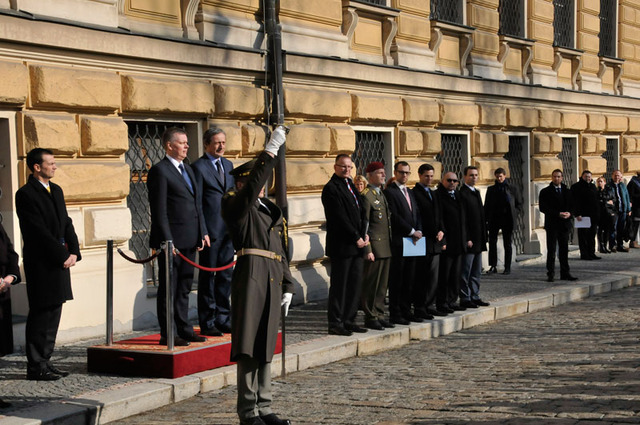 Z přivítání polského hosta s vojenskými poctami na Ministerstvu obrany ČR v Praze