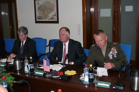 Náměstek ministra obrany USA William Lynn s doprovodem na Generálním štábu AČR