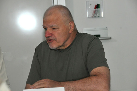  Milan Špinka byl tím pacientem, který měl jako dvoutisící možnost vyzkoušet šetrnou operaci pomocí robotické asistence v Ústřední vojenské nemocnici v Praze