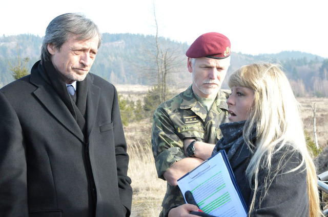  O unikátních lokalitách evropského významu, které se nacházejí ve Vojenském újezdu Brdy informovala ministra Martina Stropnického ekoložka Arnoštka Jelínková