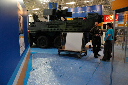 Nic se nesmí opomenout, aby ve středu 14. května, mohla expozice českého ministerstva obrany přivítat první návštěvníky