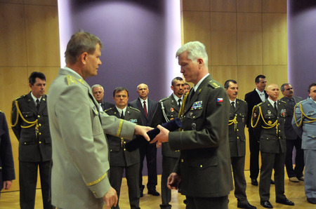 Česká armáda má jedenáct nových plukovníků
