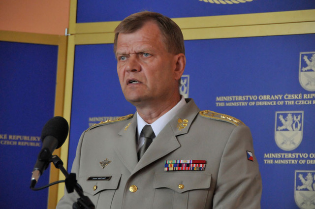Náčelník Generálního štábu generál Bečvář především podtrhl, že armáda má enormní zájem o naplnění nosných funkcí