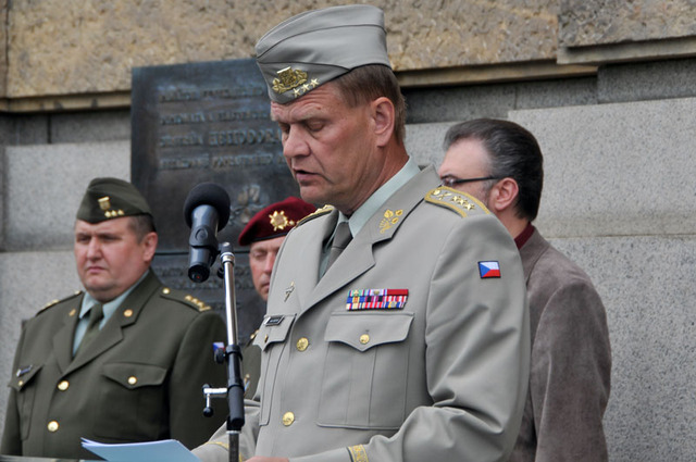 S projevem k zahájení výstavy vystoupil náčelník GŠ AČR generálporučík Josef Bečvář, který hovořil i o aktuálních úkolech, které čekají českou armádu