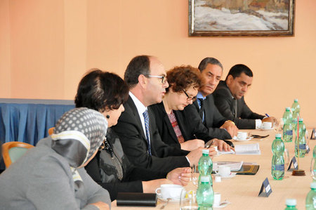 Abdelhakim Benchamach informoval o aktuálních otázkách, které řeší jeho země