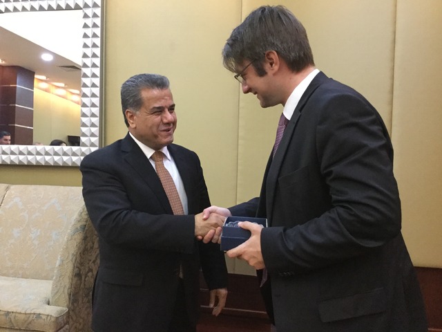 Ministr zahraničí Faláh Mustafa