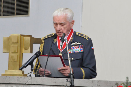 Smuteční projev zakončil generál Emil Boček slovy: „Jardo, budeš mi chybět!”