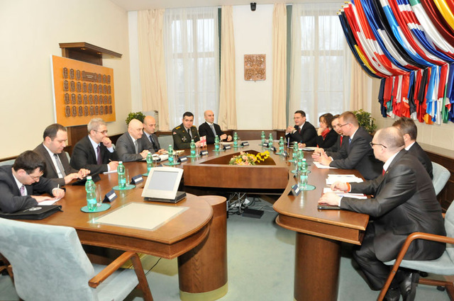 Jednání obou delegací na Ministerstvu obrany ČR mělo ryze pracovní charakter