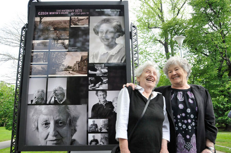 Výstava Wintonovy vlaky je němým svědkem velké odvahy