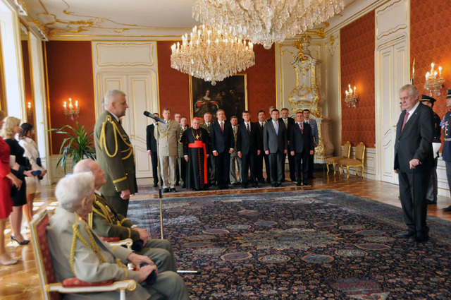 Za jmenované generály promluvil generálporučík František Malenínský