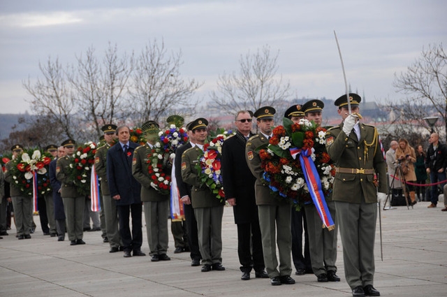Pietní akt na Čestném dvoře Národního památníku na pražském Vítkově