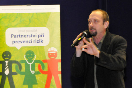 Velmi poutavá byla přednáška Roberta Křepinského, svazového inspektora práce