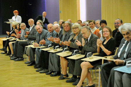 Každé ocenění doprovázel potlesk uznání přítomných v kongresovém sále