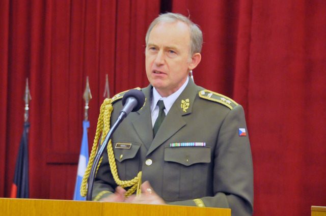 Generálmajor Jaroslav Kocián podtrhl význam národního sebevědomí a úcty k hrdinům, kteří se zasloužili o naší svébytnost