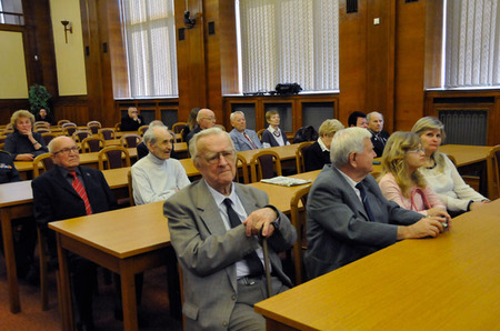 Mezi účastníky setkání byla ještě řada tehdejších aktérů