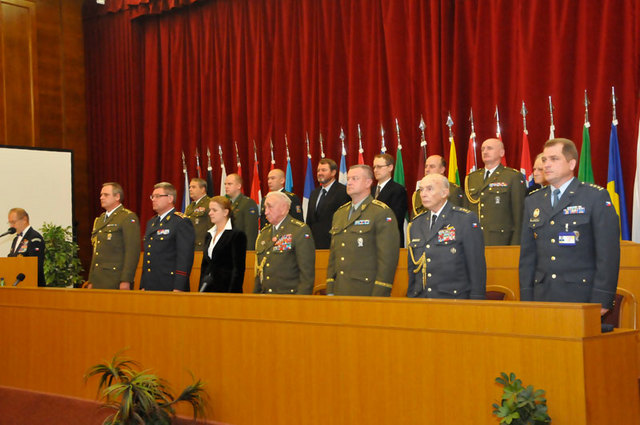 Čestné předsednictvo slavnostního shromáždění