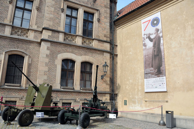 Upoutávka na nevšední výstavu v Jiřském klášteře na Pražském hradě