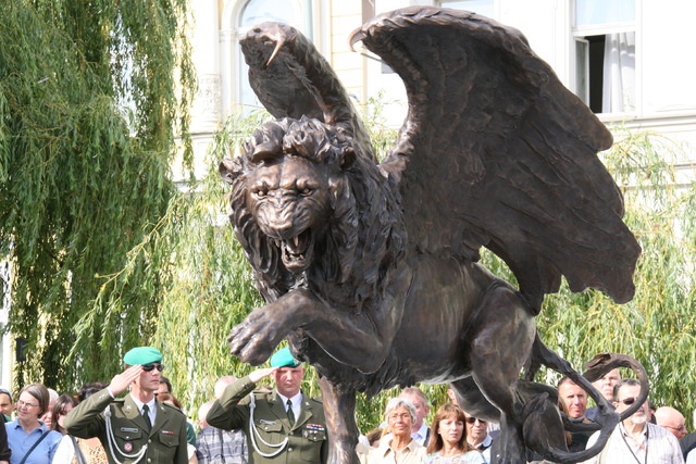 Socha okřídleného lva