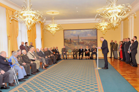 V projevu zdůraznil ministr obrany Vlastimil Picek roli statečných lidí, kteří se dokázali postavit, mnohdy za cenu vlastního života, nacistické zvůli